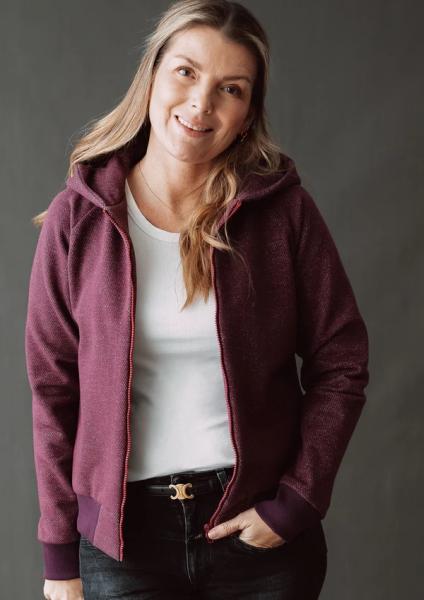 Beispiel mittellange Sweatjacke